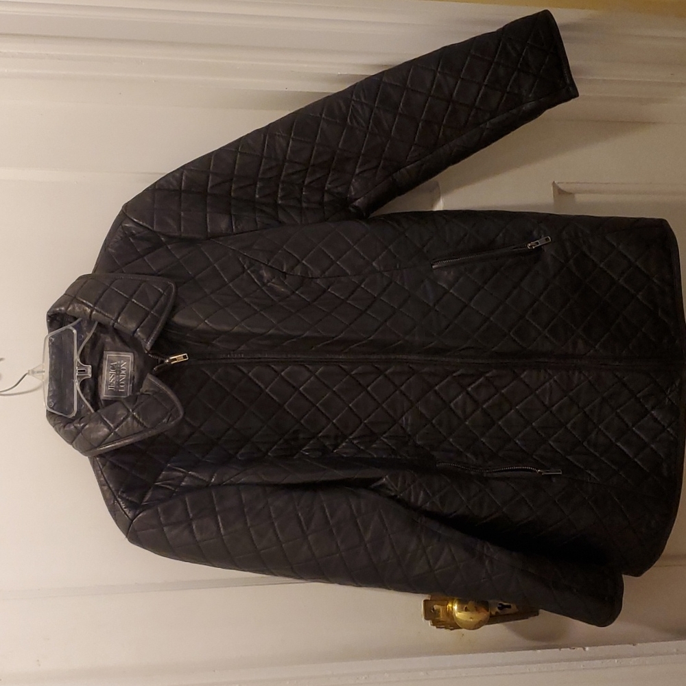 Womans quilted leather coat.
